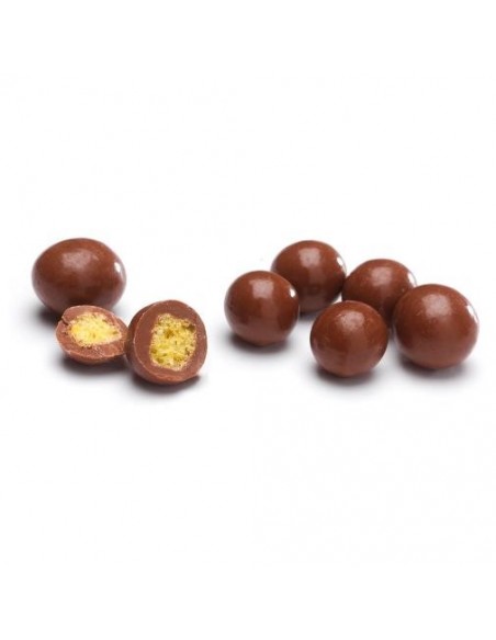 Billes de maïs soufflé enrobées de chocolat au lait bio Billes de maïs soufflé enrobées de chocolat au lait bio